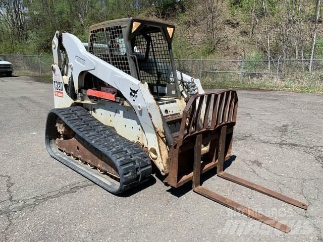 Bobcat T320 Krautuvai su šoniniu pasukimu