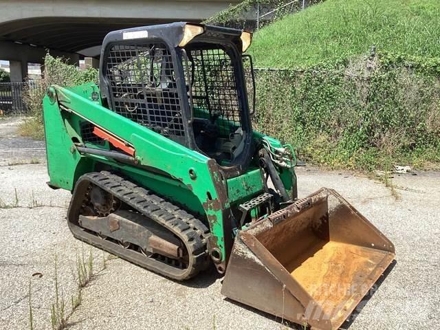 Bobcat T450 Krautuvai su šoniniu pasukimu