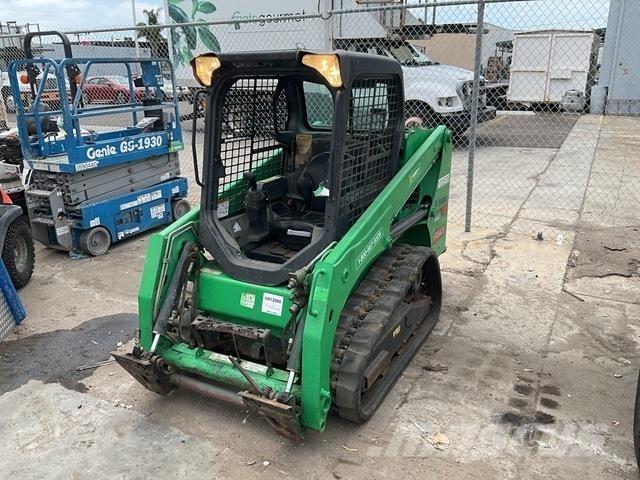 Bobcat T450 Krautuvai su šoniniu pasukimu