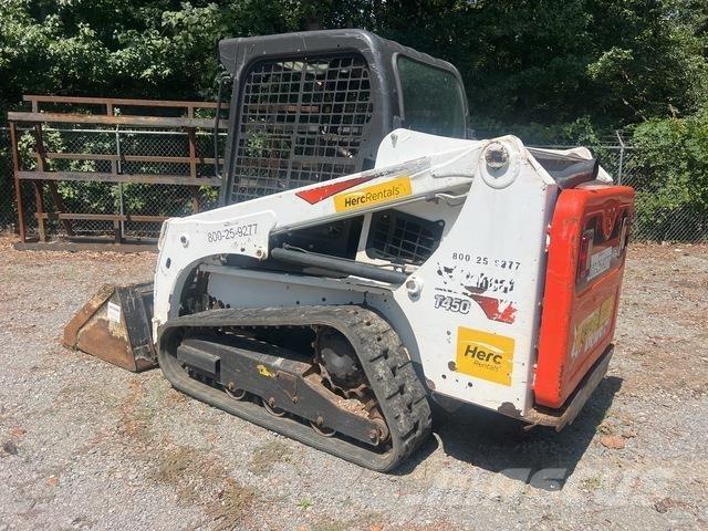 Bobcat T450 Krautuvai su šoniniu pasukimu