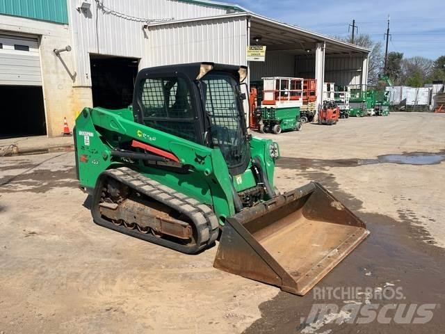 Bobcat T550 Krautuvai su šoniniu pasukimu