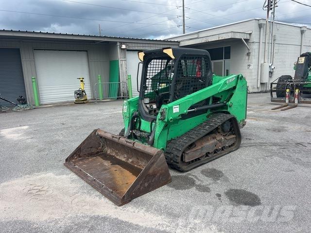 Bobcat T550 Krautuvai su šoniniu pasukimu