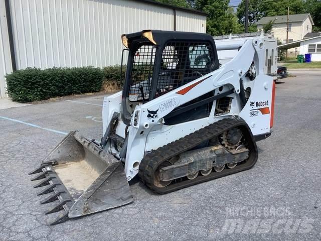 Bobcat T590 Krautuvai su šoniniu pasukimu