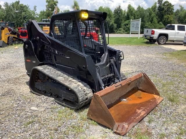Bobcat T590 Krautuvai su šoniniu pasukimu