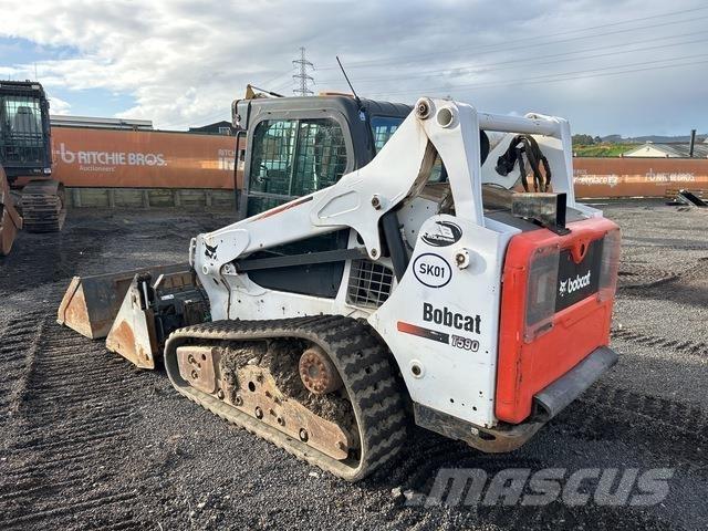 Bobcat T590 Krautuvai su šoniniu pasukimu