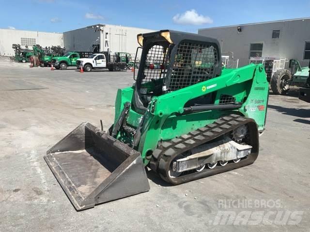 Bobcat T630 Krautuvai su šoniniu pasukimu