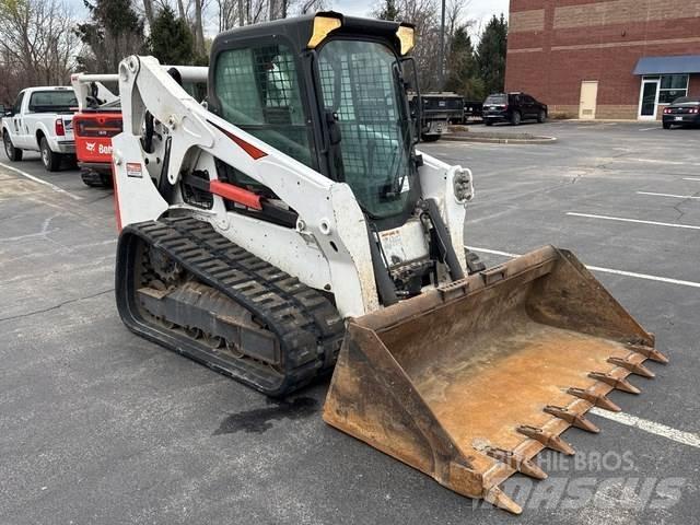 Bobcat T650 Krautuvai su šoniniu pasukimu