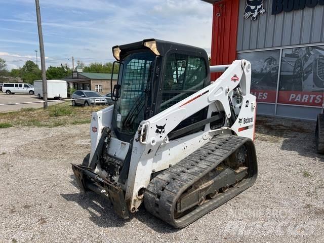 Bobcat T650 Krautuvai su šoniniu pasukimu