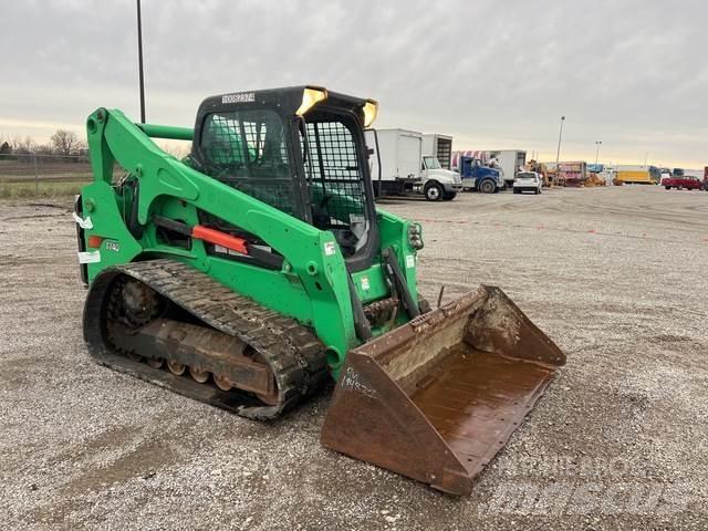 Bobcat T740 Krautuvai su šoniniu pasukimu