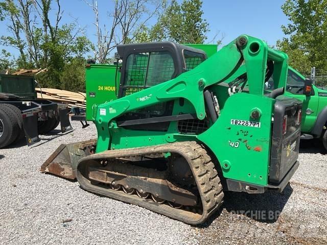 Bobcat T740 Krautuvai su šoniniu pasukimu