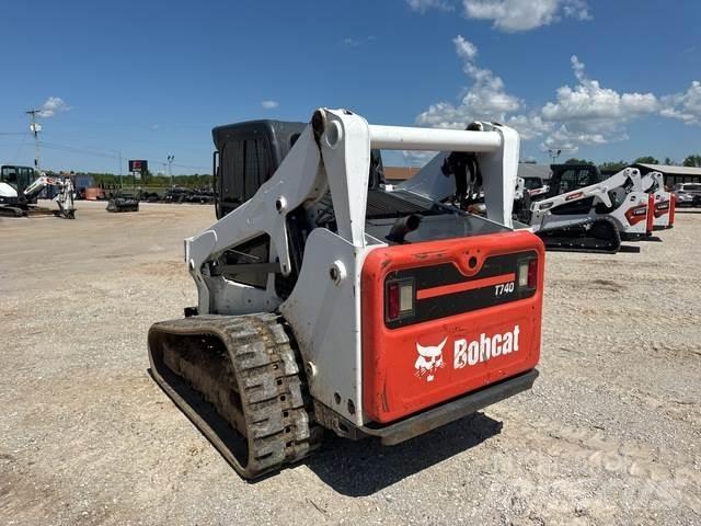 Bobcat T740 Krautuvai su šoniniu pasukimu