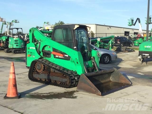 Bobcat T740 Krautuvai su šoniniu pasukimu