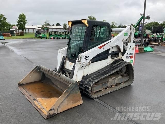 Bobcat T740 Krautuvai su šoniniu pasukimu