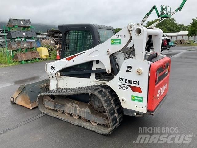Bobcat T740 Krautuvai su šoniniu pasukimu