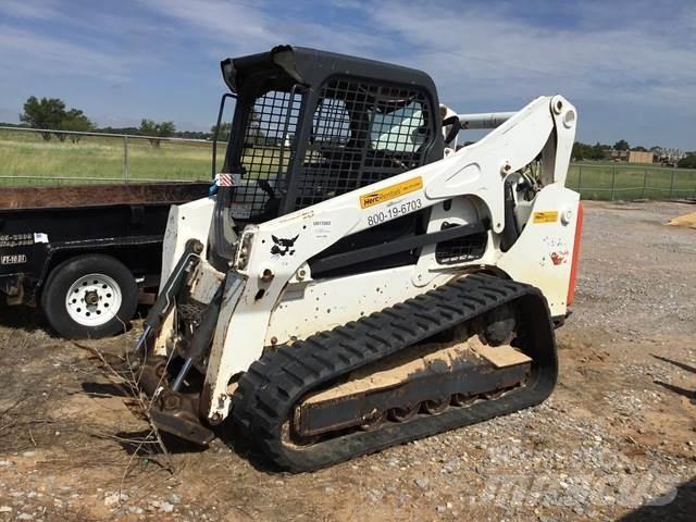 Bobcat T740 Krautuvai su šoniniu pasukimu