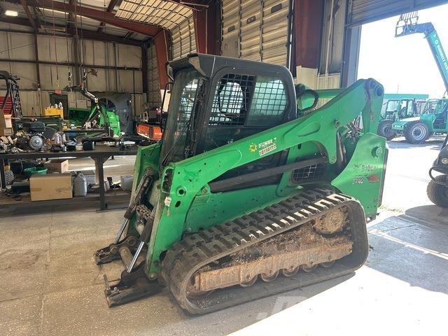 Bobcat T740 Krautuvai su šoniniu pasukimu