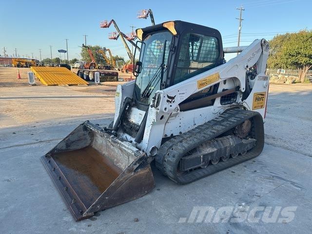 Bobcat T740 Krautuvai su šoniniu pasukimu