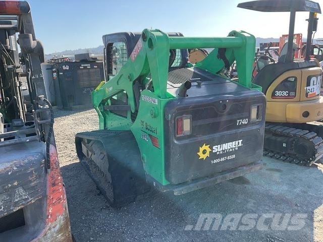 Bobcat T740 Krautuvai su šoniniu pasukimu