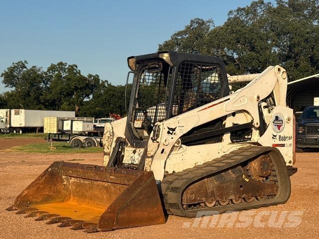 Bobcat T750 Krautuvai su šoniniu pasukimu