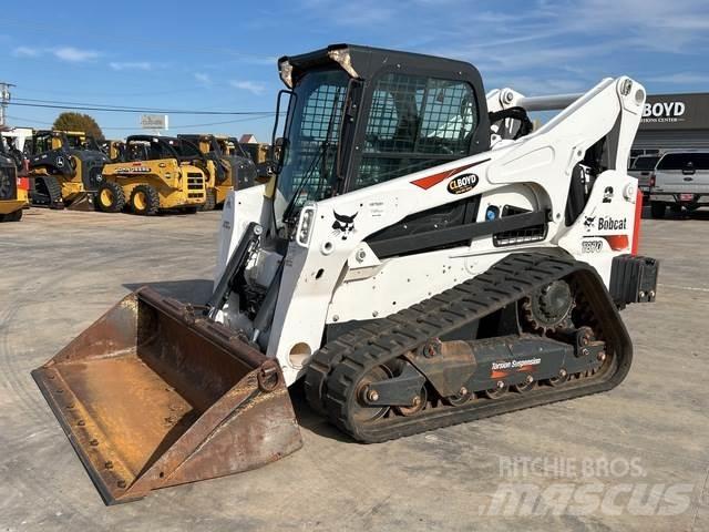 Bobcat T870 Krautuvai su šoniniu pasukimu