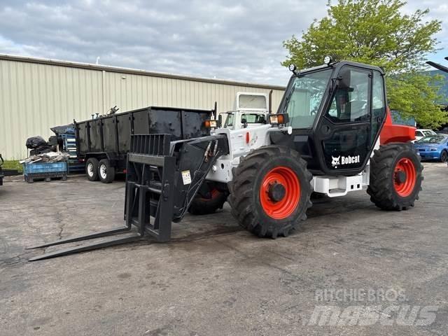Bobcat V723 Teleskopiniai krautuvai