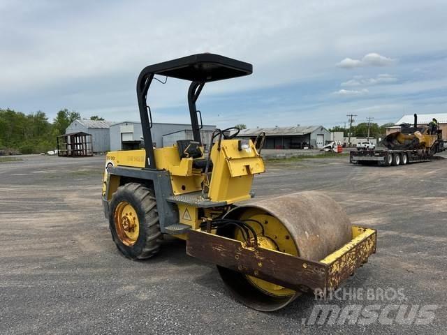 Bomag BW142D Vieno būgno volai