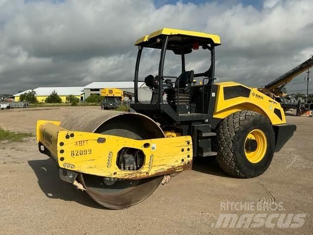 Bomag BW211D-5 Vieno būgno volai