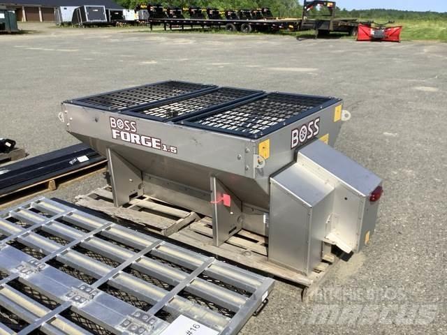 Boss Forge 1.5 Smėlio ir druskos barstytuvai