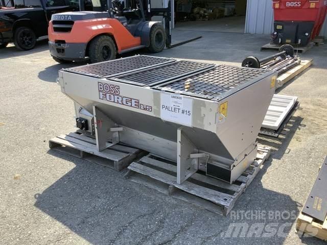 Boss Forge 1.5 Smėlio ir druskos barstytuvai