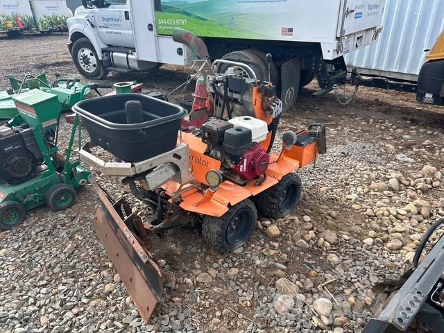 Boss Snowrator Statyba - Kita