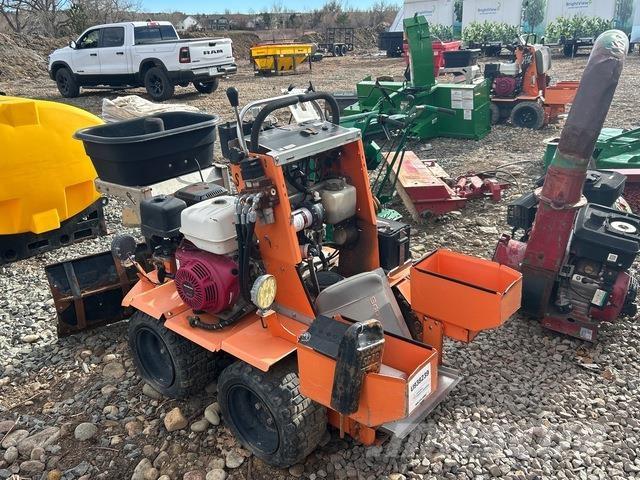 Boss Snowrator Statyba - Kita