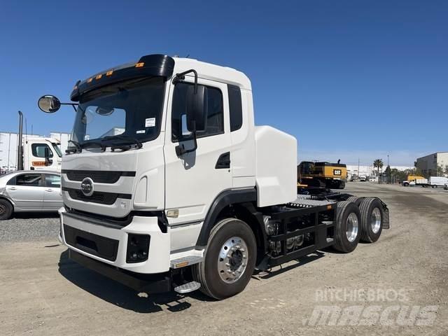 BYD -Q3M Kabinos ir salonai