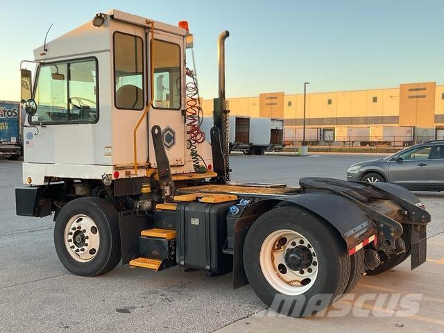 Capacity  Naudoti terminalų vilkikai