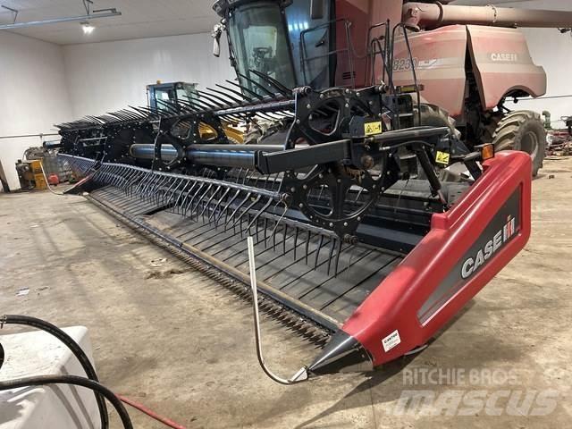 Case IH 2162 Derliaus nuėmimo kombainų galvos