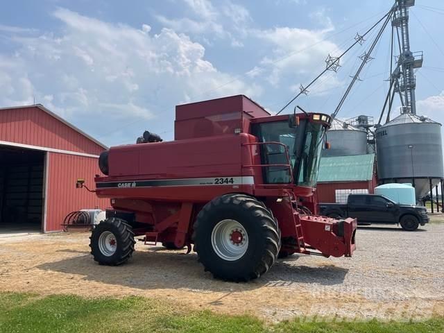 Case IH 2344 Derliaus nuėmimo kombainai
