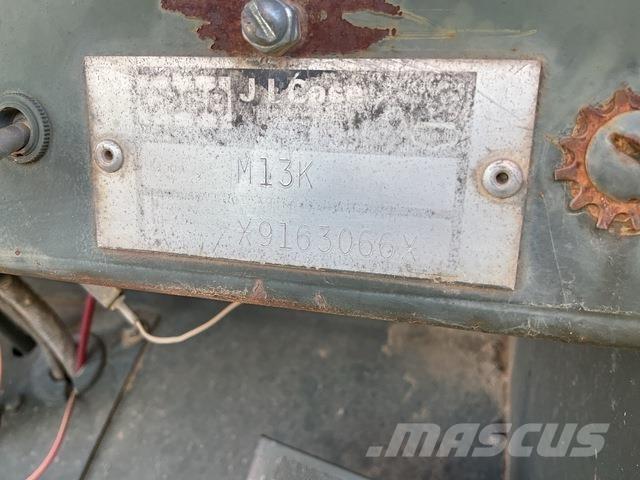 CASE M13K Visureigiai krautuvai