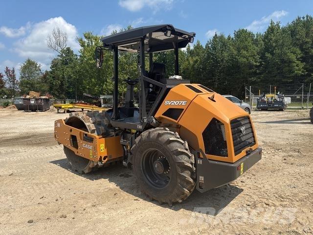 CASE SV207E Vieno būgno volai