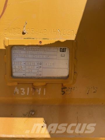 CAT  Kiti naudoti statybos komponentai