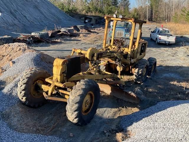 CAT 120 Greideriai