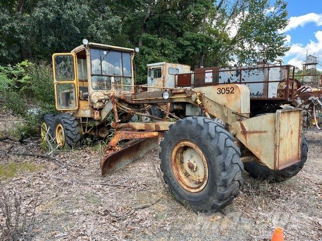 CAT 12E Greideriai