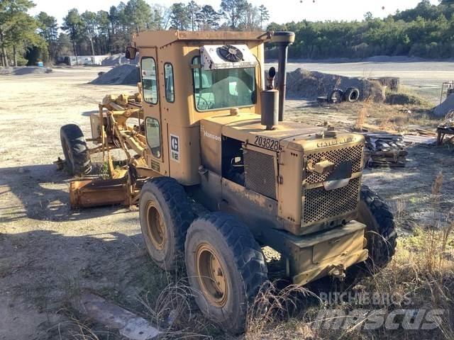 CAT 12F Greideriai
