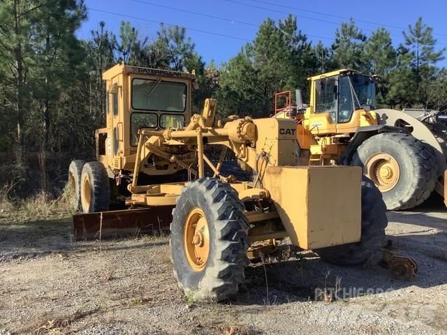 CAT 12F Greideriai