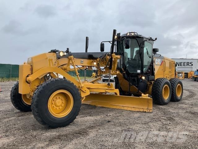 CAT 12M3 Greideriai