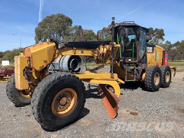 CAT 12M3 Greideriai