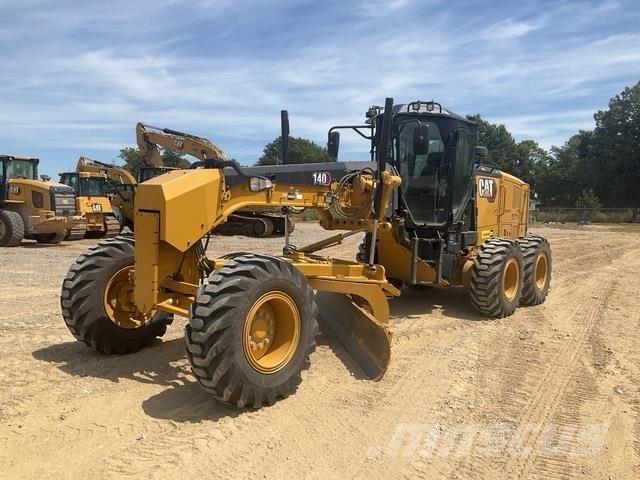 CAT 140 Greideriai