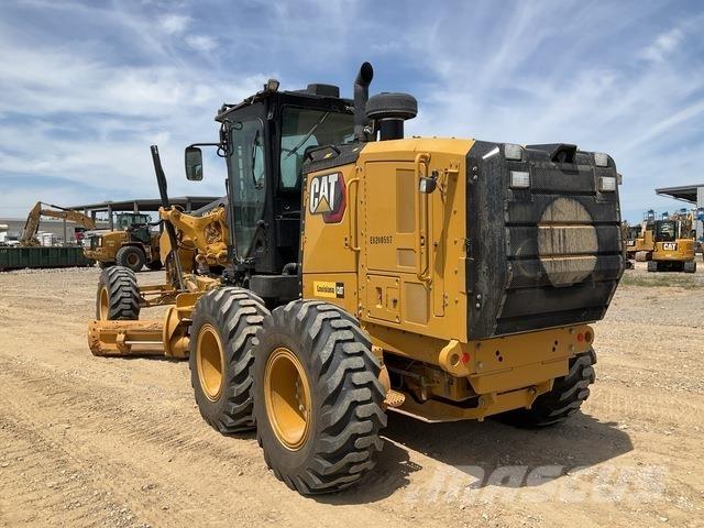 CAT 140 Greideriai