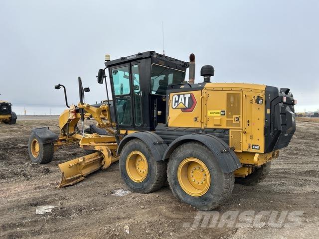 CAT 140 AWD Greideriai