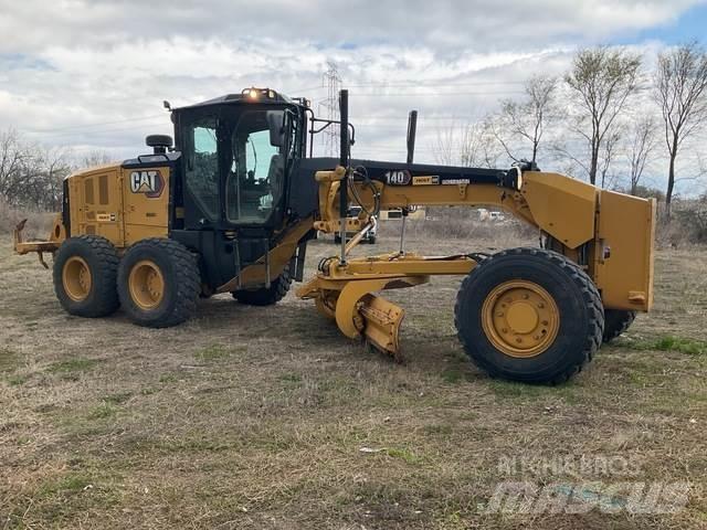 CAT 140AWD Greideriai