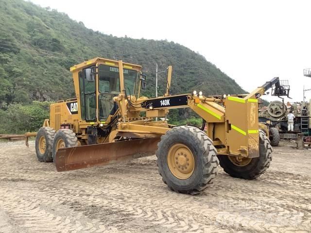 CAT 140K Greideriai