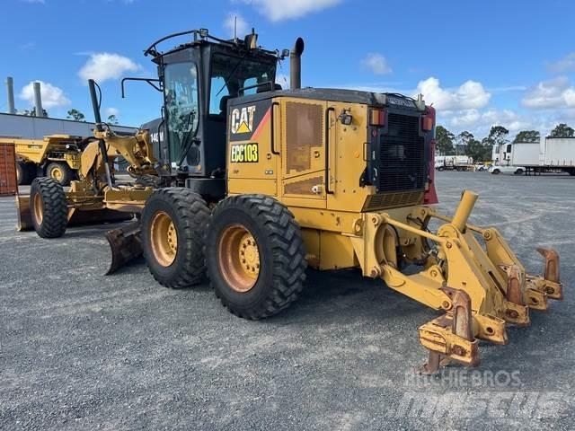 CAT 140M Greideriai